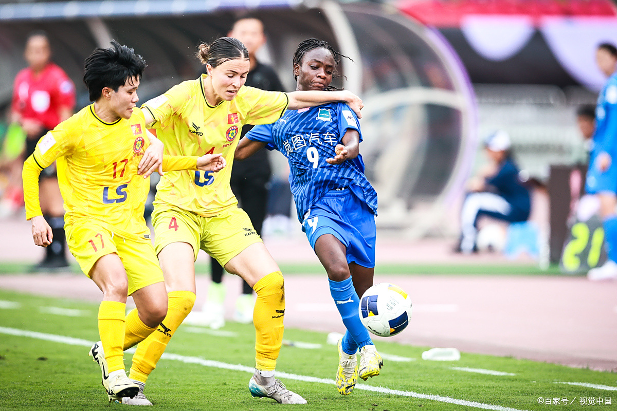中国女子足球队士气高昂备战世界杯