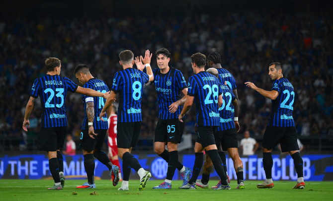 国米前场组合发挥出色，双杀对手