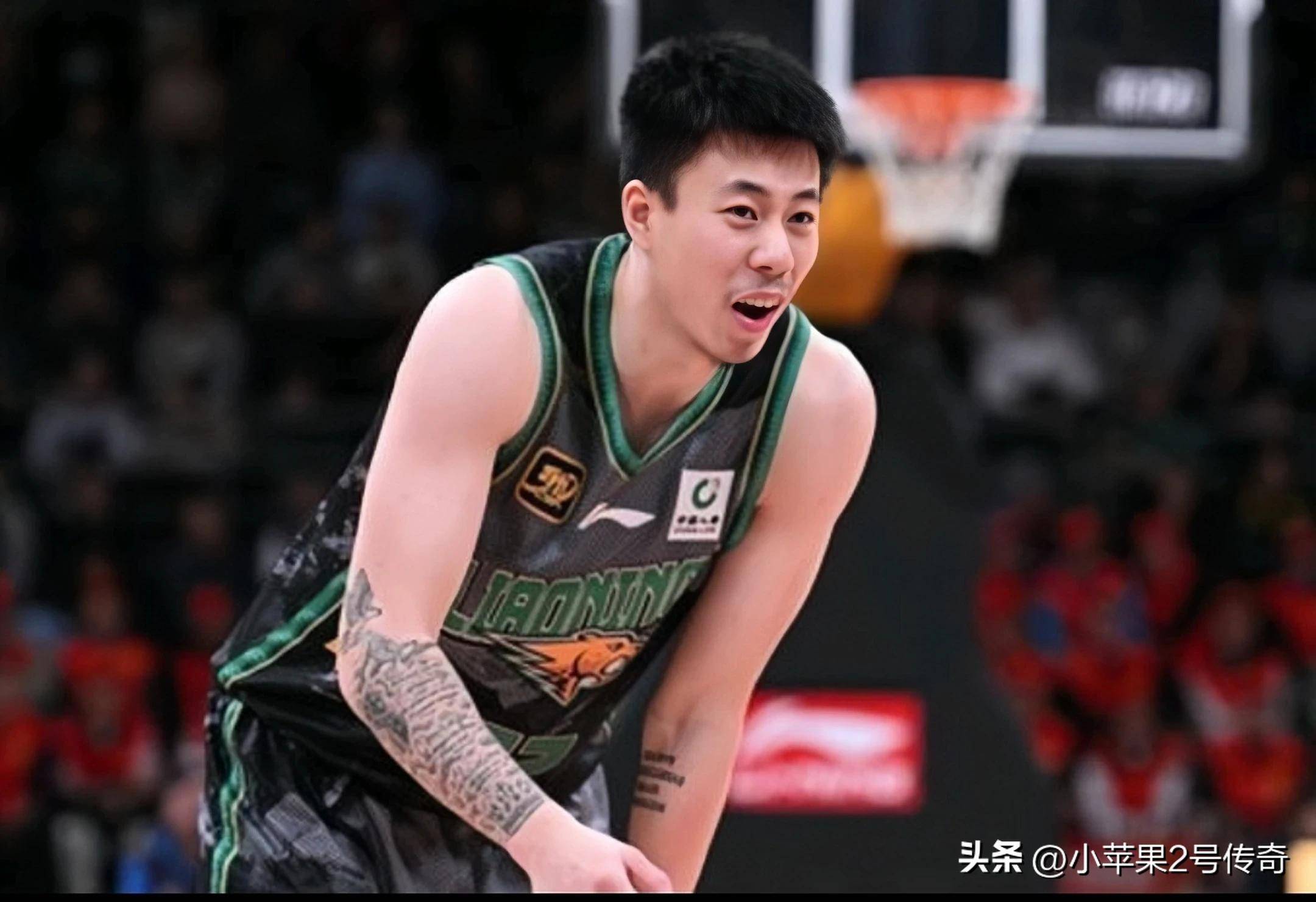 内线大将压哨得分，引领球队走向胜利