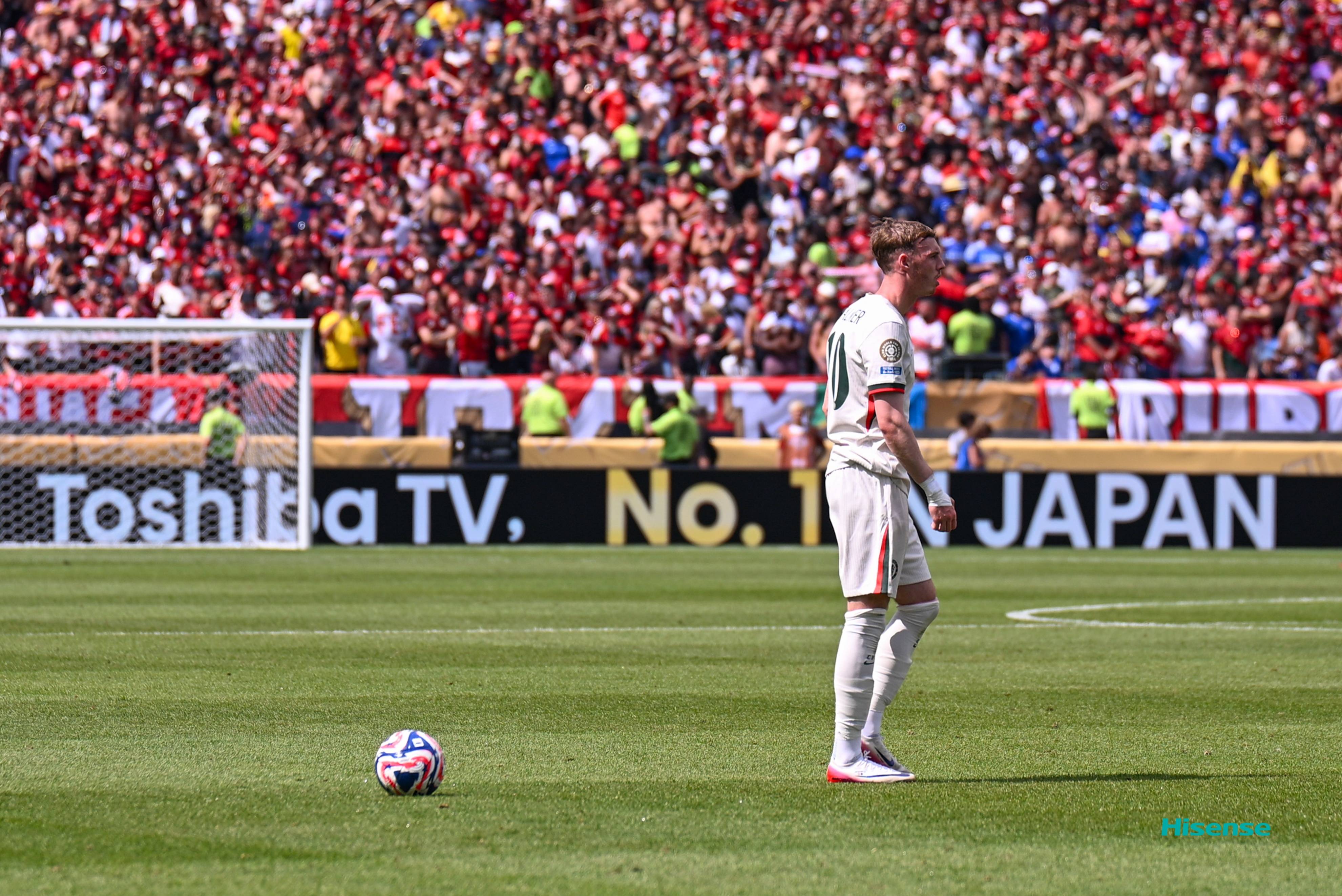 关于全球球迷热议南美洲传统强弱对决的信息