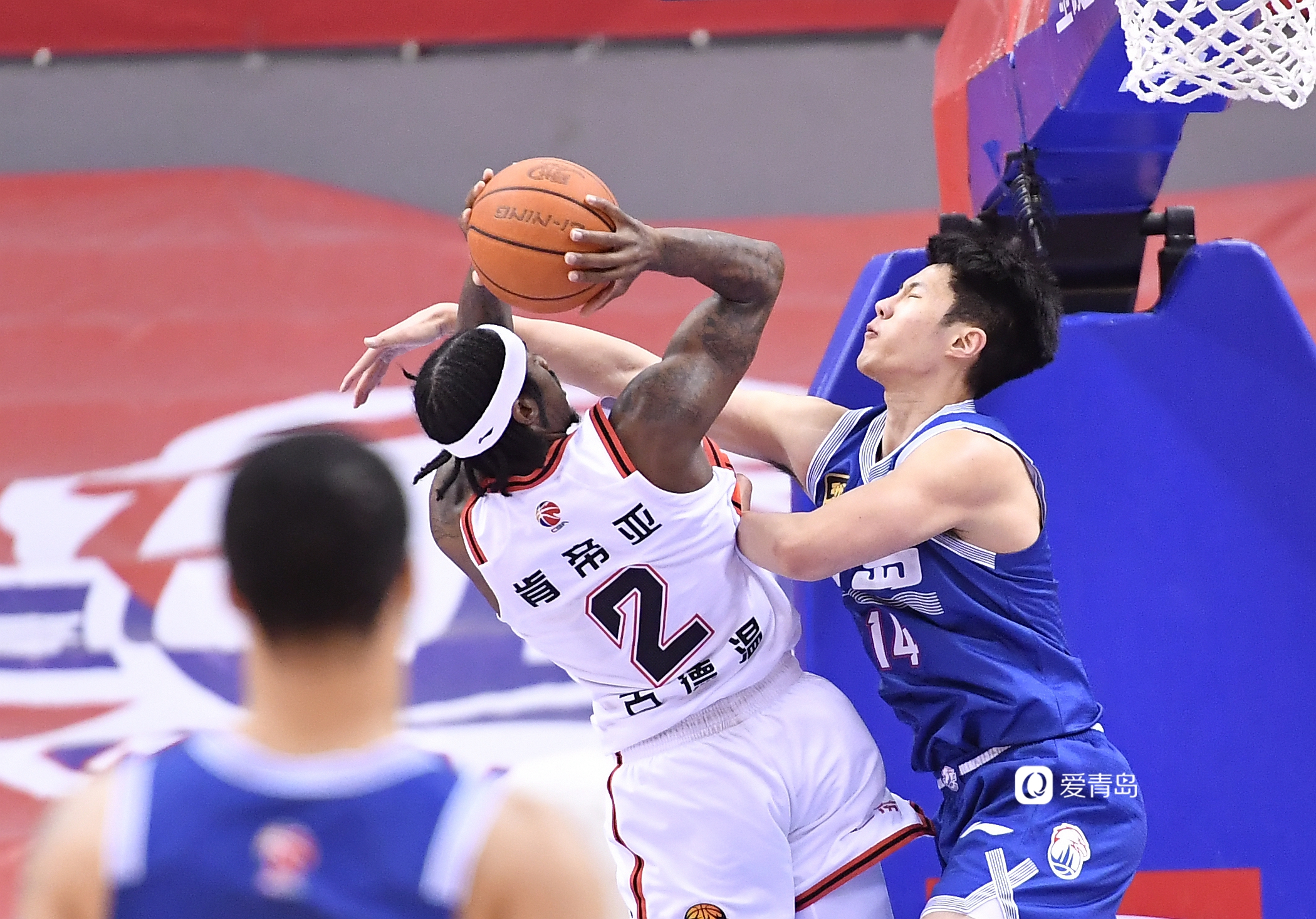 深圳男篮客场惨败，江苏队获得胜利