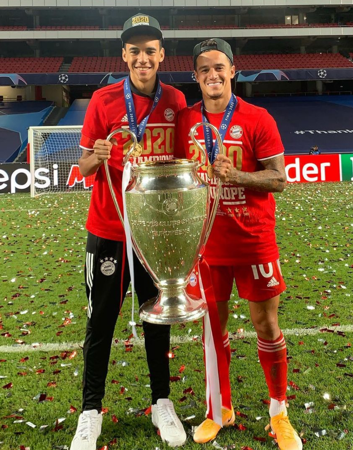 九游体育下载-马拉加球员新年表现活力十足