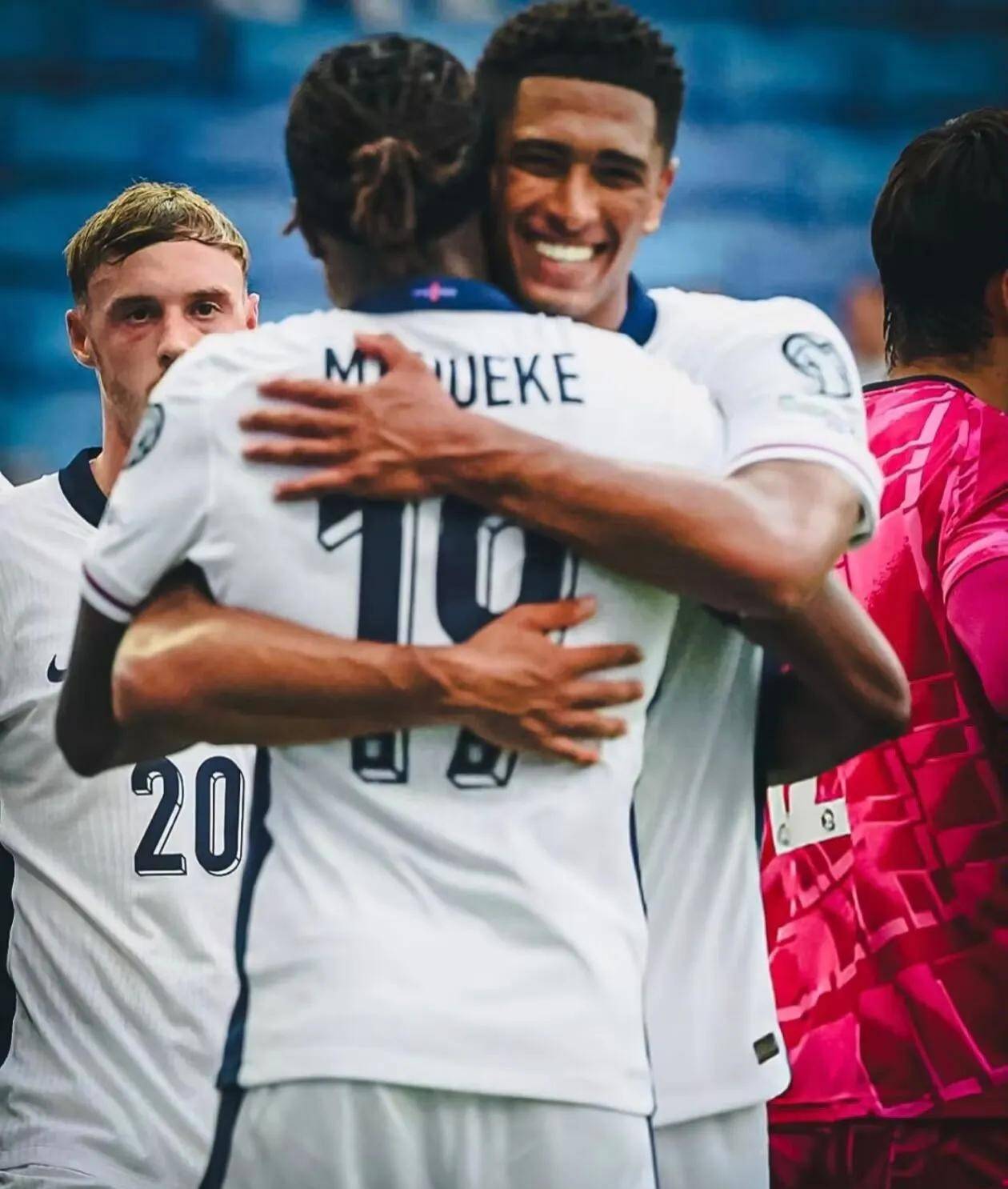 英格兰国家队晋级下一轮比赛