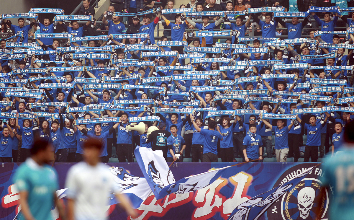 一场让人热血沸腾的足球比赛再起新热点 一场让人热血沸腾的足球比赛再起新热点