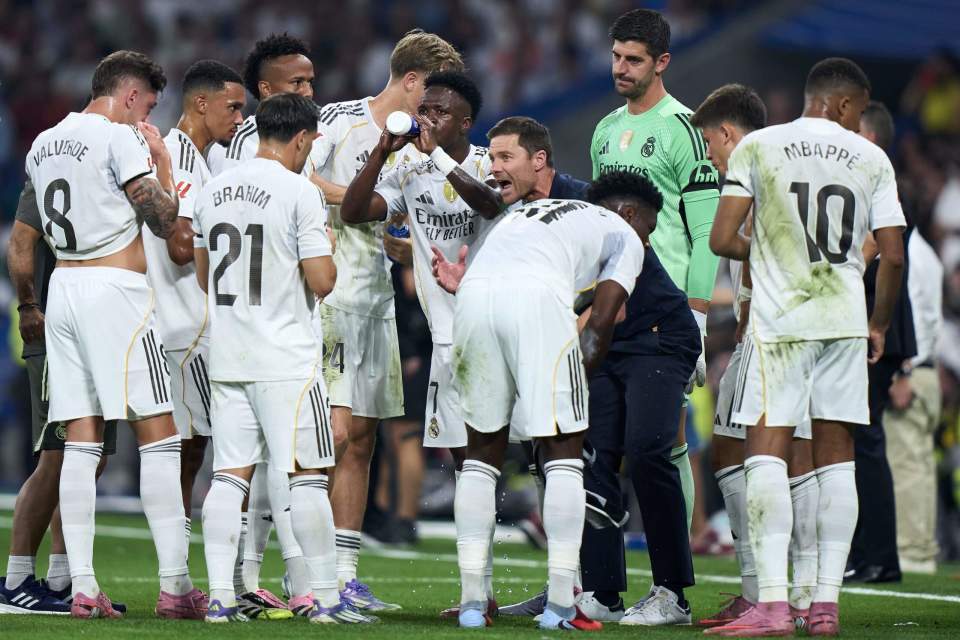 阿拉维斯客场惨败，连败三场