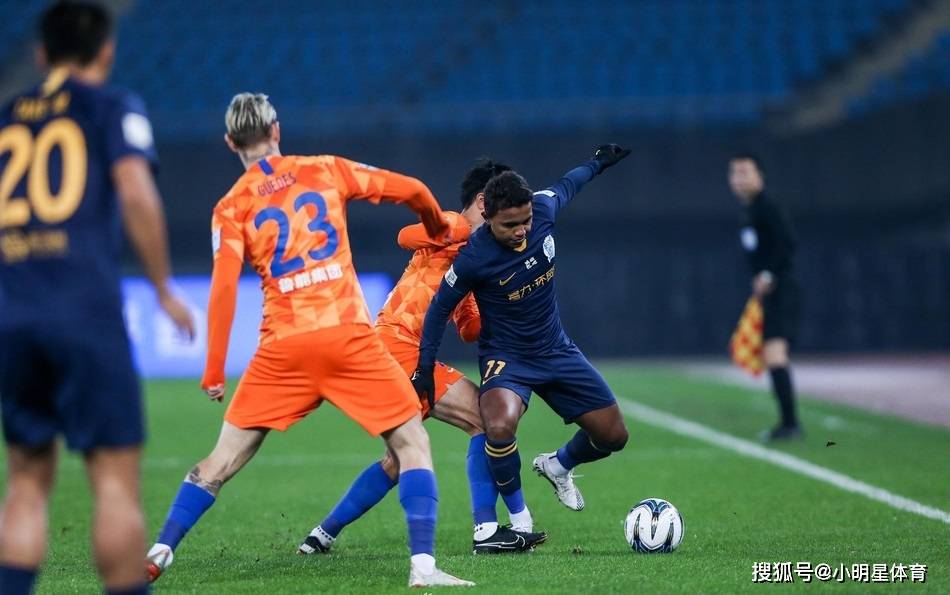 包含富力门将神勇表现，多次扑出关键球的词条